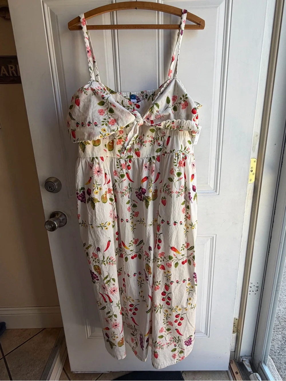 Old Navy White Floral & Fruit Spaghetti-Strap Sundress